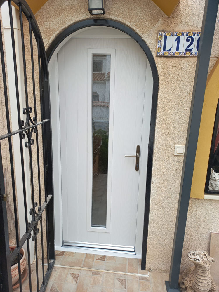 -07-simply-door-windows-comp-doors-