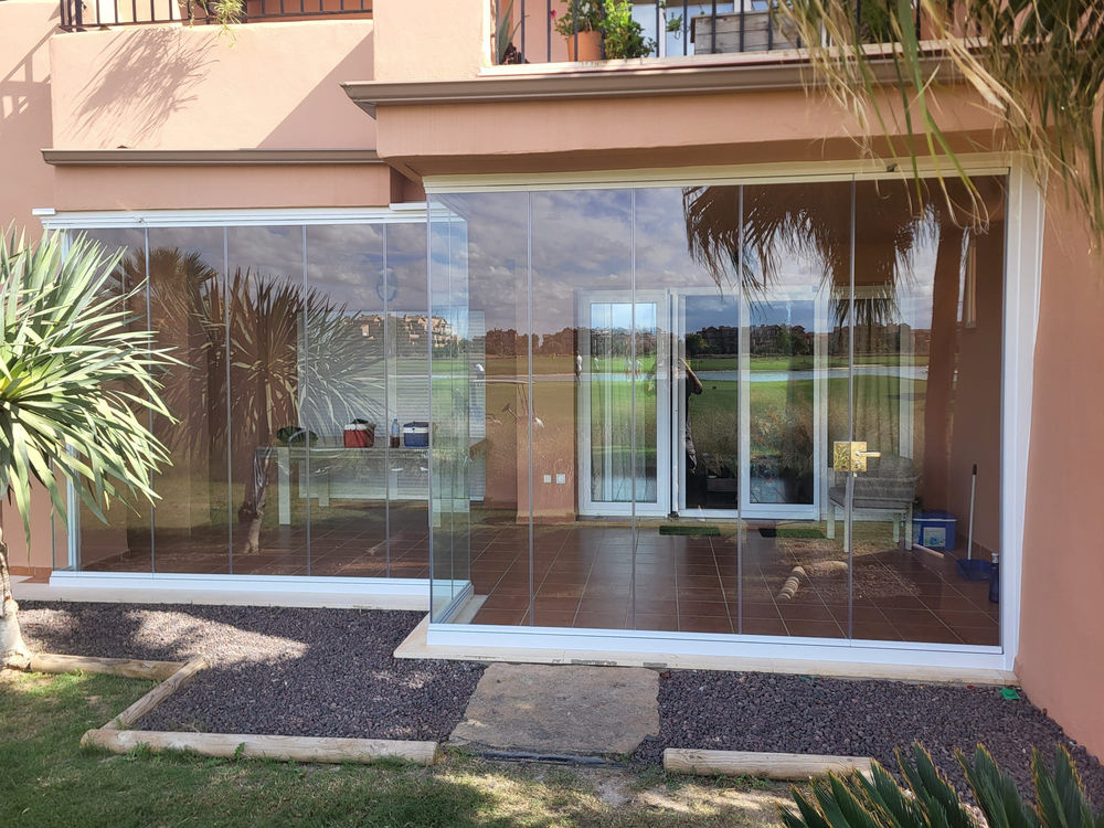 -07-simply-door-windows-glass-curtains-