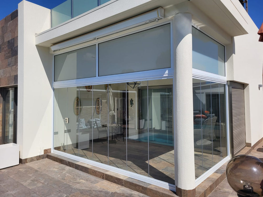 -07-simply-door-windows-glass-curtains-